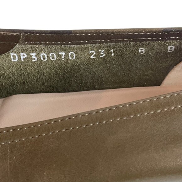 Vintage Salvatore Ferragamo Women's Olive Green Flat Shoes Sz 8B - Picture 9 of 10